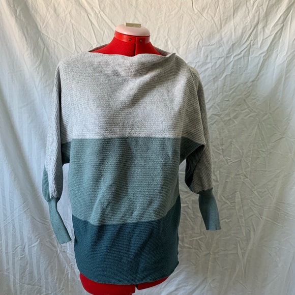3 Stripe Sweater - Picture 4 of 6